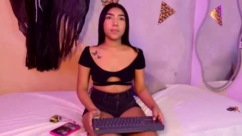 danka_smith online show from October 2025 06:46:02 AM
