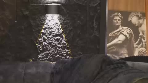 Dann saenz online show from October 2025 04:05:01 AM