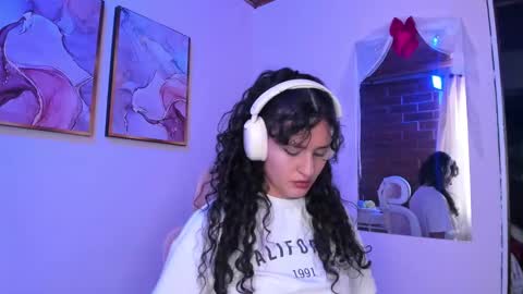 Danna Lovs online show from February 2025 01:06:01 PM