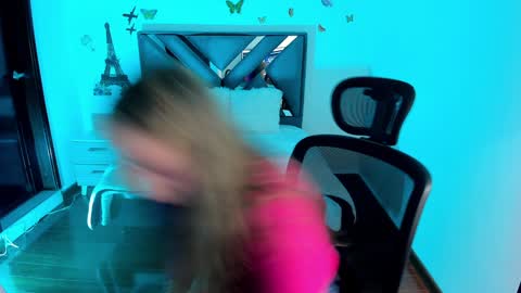 Danna martinezz online show from December 2024 03:21:01 PM