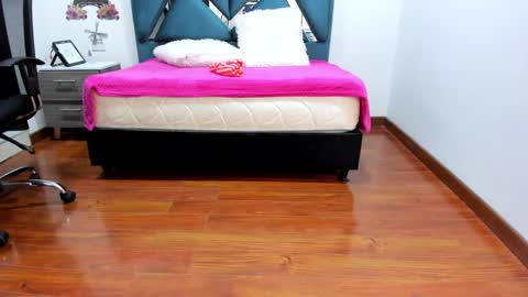 Danna martinezz online show from December 2024 07:43:01 PM