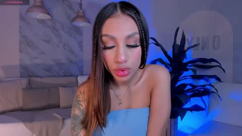 Danna Cruz  online show from February 2025 07:52:01 PM