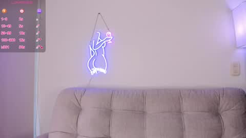 danna  online show from December 2024 10:11:01 PM