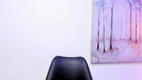 danniakross online show from November 2025 08:02:02 PM