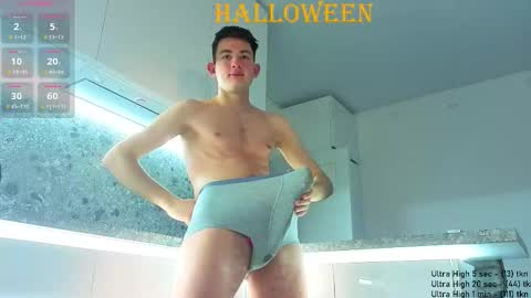 Snapshot of danny__magic chatting on October 2025 01:57:02 PM danny__magic online show from October 2025 01:57:02 PM