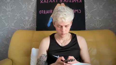 Snapshot of danny_love01 chatting on May 2026 11:50:01 AM danny online show from May 2026 11:50:01 AM