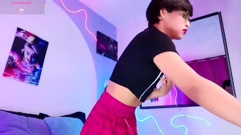 Snapshot of dannyhot__ chatting on October 2025 08:26:01 PM Danny online show from October 2025 08:26:01 PM