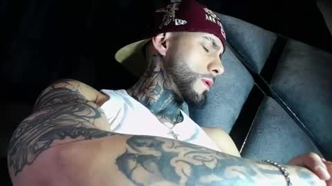 Snapshot of dante_d_angelo_ chatting on May 2026 06:44:01 AM dante_d_angelo_ online show from May 2026 06:44:01 AM