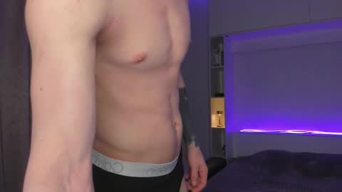 Snapshot of dante_ray chatting on November 2025 04:43:02 PM Dante and Ray online show from November 2025 04:43:02 PM