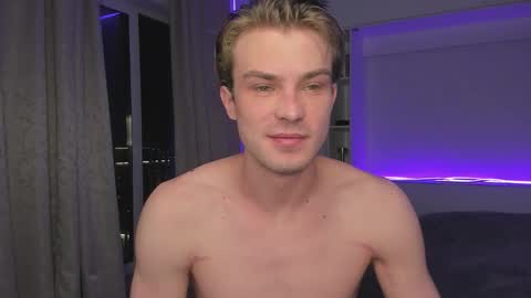 Snapshot of dante_ray chatting on November 2025 03:05:01 PM Dante and Ray online show from November 2025 03:05:01 PM