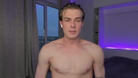 Snapshot of dante_ray chatting on December 2025 01:16:02 PM Dante and Ray online show from December 2025 01:16:02 PM