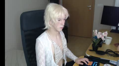 Snapshot of dante_twink__ chatting on February 2026 06:23:02 PM Dante online show from February 2026 06:23:02 PM