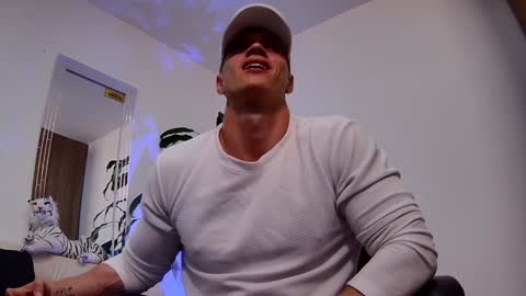 Dante online show from December 2024 06:05:01 PM