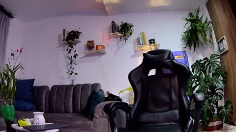 Dante online show from January 2025 01:10:02 AM