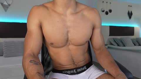 Snapshot of danteestone chatting on December 2025 08:46:01 PM Dante online show from December 2025 08:46:01 PM