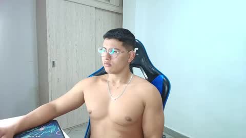 Dantraxx online show from January 2025 09:31:01 PM