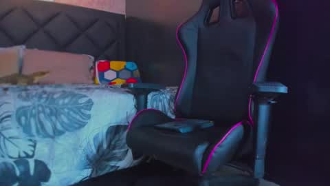 Snapshot of dany_dryy chatting on December 2025 12:16:02 AM Dany online show from December 2025 12:16:02 AM