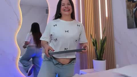 Snapshot of daphne81_ chatting on October 2025 03:13:02 AM Daphne online show from October 2025 03:13:02 AM