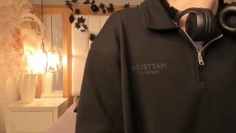 daphne_and_roger online show from December 2025 11:04:02 AM