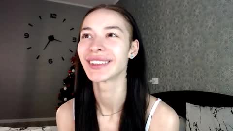 Daphne Darkthorn online show from December 2025 02:30:02 AM