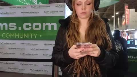 Daphne Madison online show from December 2024 11:12:02 PM