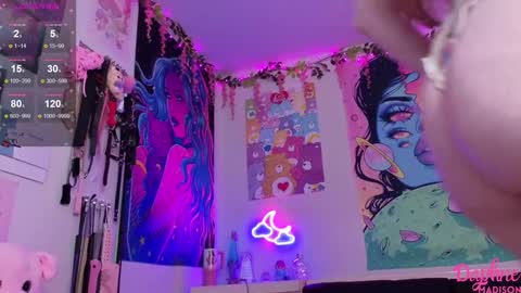 Daphne Madison online show from September 2025 07:02:02 PM