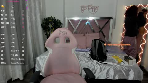 Snapshot of daphnne_tay chatting on January 2025 03:15:02 AM dhapnne online show from January 2025 03:15:02 AM