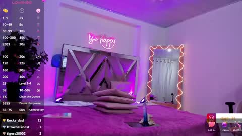 Snapshot of daphnne_tay chatting on February 2025 06:26:02 AM dhapnne online show from February 2025 06:26:02 AM