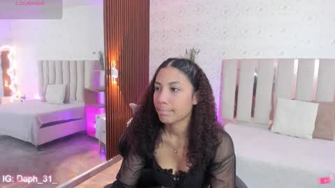 Snapshot of daphnne_tay chatting on September 2025 03:23:02 AM dhapnne online show from September 2025 03:23:02 AM