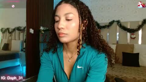 Snapshot of daphnne_tay chatting on November 2025 04:01:01 AM dhapnne online show from November 2025 04:01:01 AM