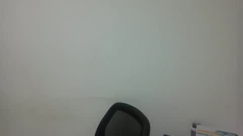 dapnne online show from December 2025 07:30:02 PM