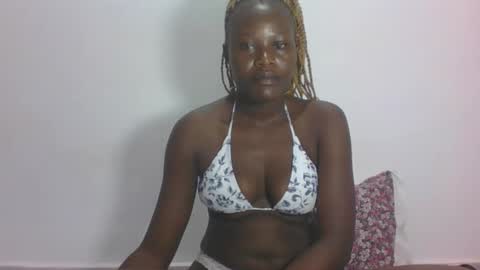 Snapshot of darberry21 chatting on May 2026 03:45:01 AM ESTHER online show from May 2026 03:45:01 AM