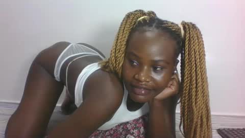 Snapshot of darberry21 chatting on June 2026 04:34:01 AM ESTHER online show from June 2026 04:34:01 AM