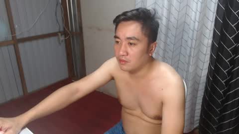 Snapshot of darby1992 chatting on February 2025 05:35:01 PM Rob online show from February 2025 05:35:01 PM