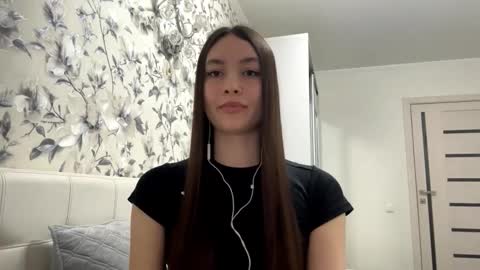 Lina online show from February 2026 06:58:01 AM