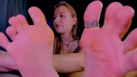 Darcy Siren online show from November 2025 10:04:01 AM