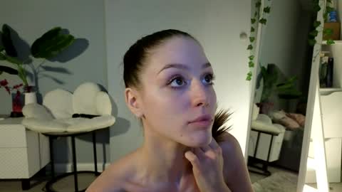 Snapshot of darilboom chatting on December 2024 02:04:01 PM darilboom online show from December 2024 02:04:01 PM