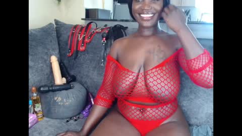 Snapshot of dark_coco chatting on December 2024 10:28:01 AM Coco online show from December 2024 10:28:01 AM