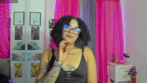 Snapshot of dark_flama chatting on October 2025 12:05:01 PM dark_flama online show from October 2025 12:05:01 PM