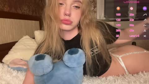 Snapshot of dark_side1213 chatting on December 2024 07:45:01 PM Darkside online show from December 2024 07:45:01 PM