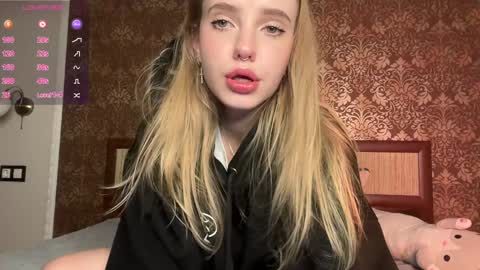 Snapshot of dark_side1213 chatting on December 2024 11:30:01 PM Darkside online show from December 2024 11:30:01 PM