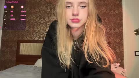 Snapshot of dark_side1213 chatting on December 2024 12:30:01 AM Darkside online show from December 2024 12:30:01 AM