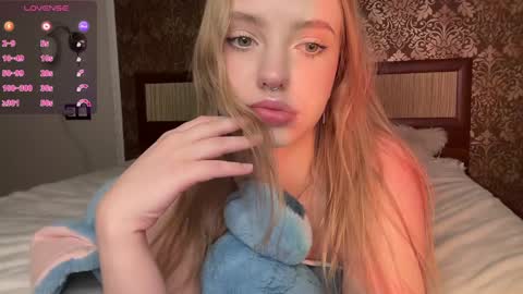 Snapshot of dark_side1213 chatting on January 2025 09:20:01 PM Darkside online show from January 2025 09:20:01 PM