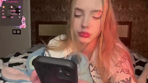 Snapshot of dark_side1213 chatting on February 2025 03:29:01 PM Darkside online show from February 2025 03:29:01 PM