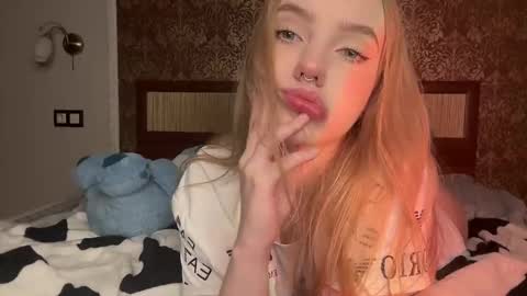 Snapshot of dark_side1213 chatting on February 2025 06:33:01 PM Darkside online show from February 2025 06:33:01 PM