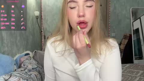 Snapshot of dark_side1213 chatting on October 2025 10:35:02 AM Darkside online show from October 2025 10:35:02 AM