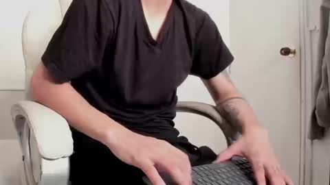 dark_sun333 online show from September 2025 10:33:02 PM