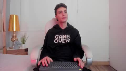 dark_sun333 online show from November 2025 10:10:01 PM