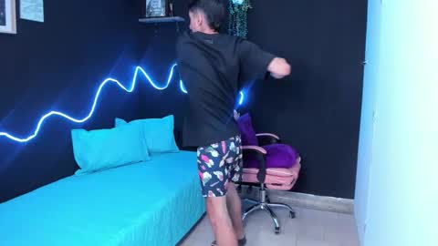 dark_valentino online show from March 2026 02:06:02 AM