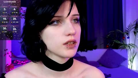 Snapshot of dark_vamp_ chatting on December 2024 12:03:02 AM Vamp online show from December 2024 12:03:02 AM